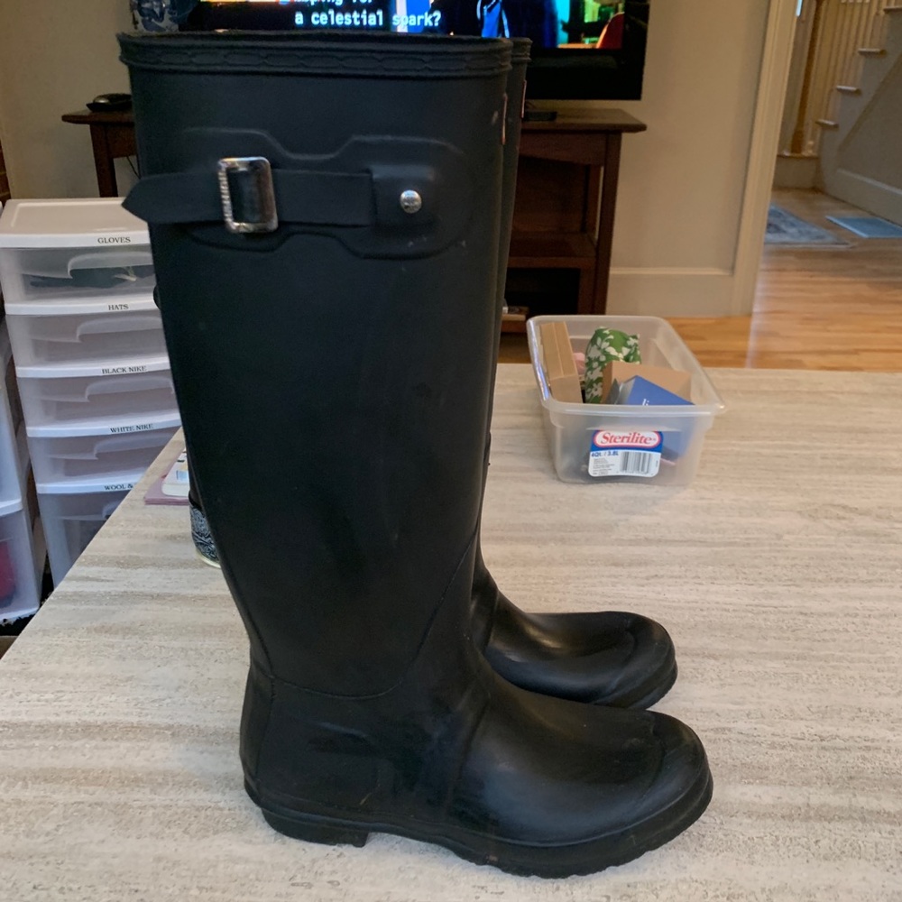 HUNTER BOOTS